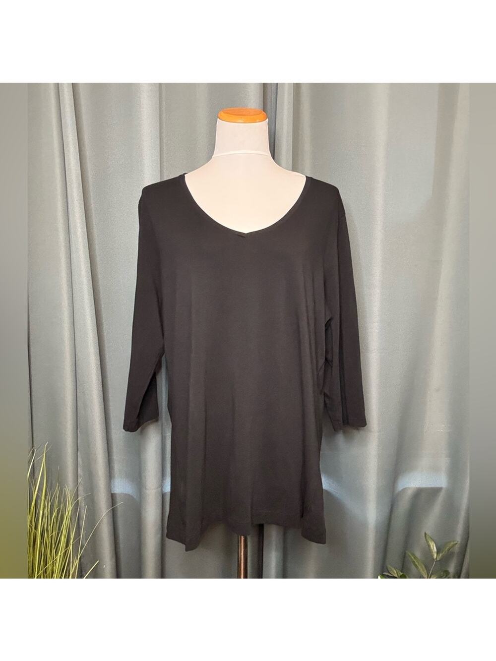 Eddie Bauer Charcoal V-Neck Shirt with Light Trim